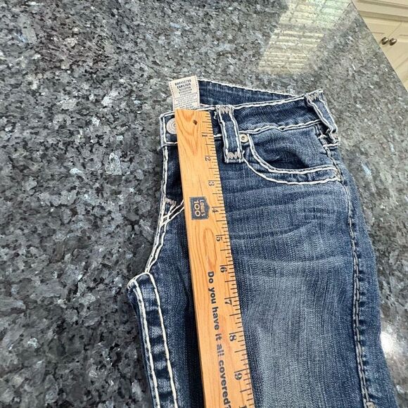 True Religion Women’s Jeans Size 26 Dark Wash Straight Leg Made in USA - Picture 8 of 9